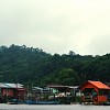 crop Village le long de la riviÃ¨re de Bako.jpg